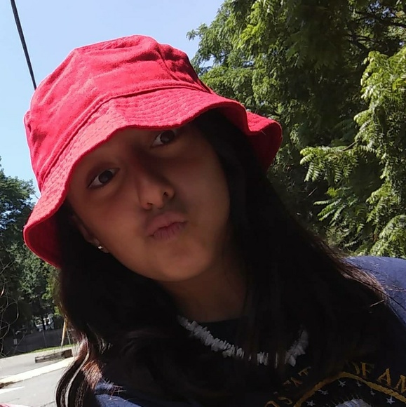 Meet your Posher, Abby - Picture 1 of 1